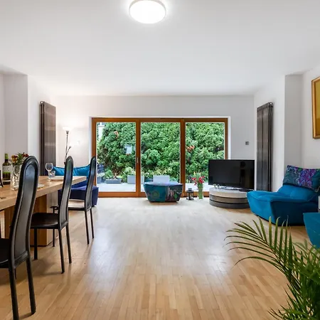 Casa de Férias Huge Luxury House - 6 Floors-6 Bedrooms- Center *