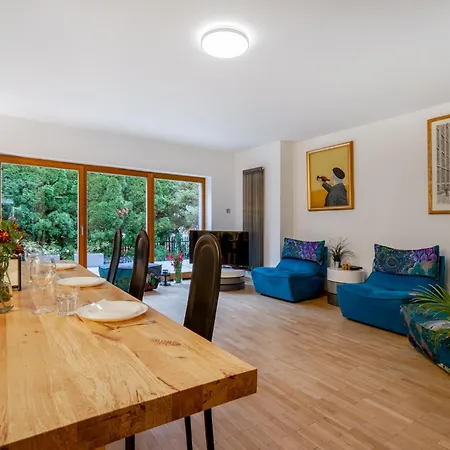 Huge Luxury House - 6 Floors-6 Bedrooms- Center Ferienhaus Warschau